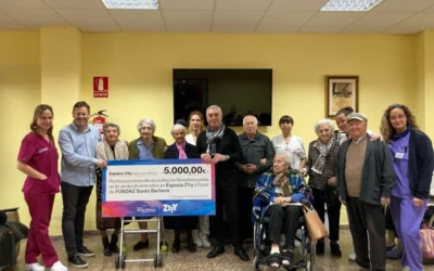 Espacio Zity entrega 5.000 euros a la residencia de mayores FUNDAZ Santa Bárbara de Valdespartera