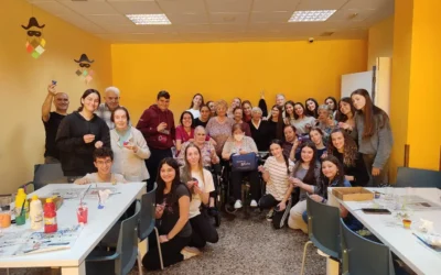 La residencia Santa Bárbara organiza un encuentro intergeneracional con alumnos del IES Valdespartera